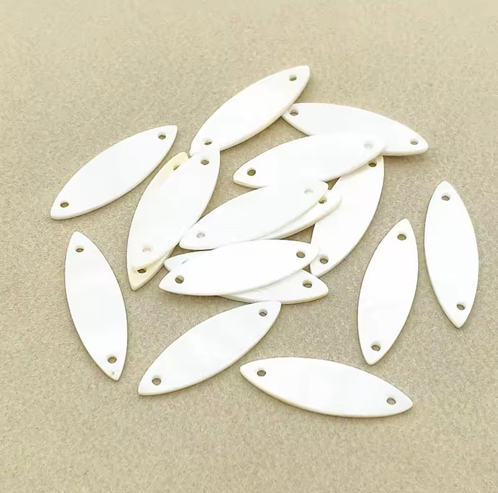 Double Hole Horseeye Shell Slab Centerpieces 30x9mm