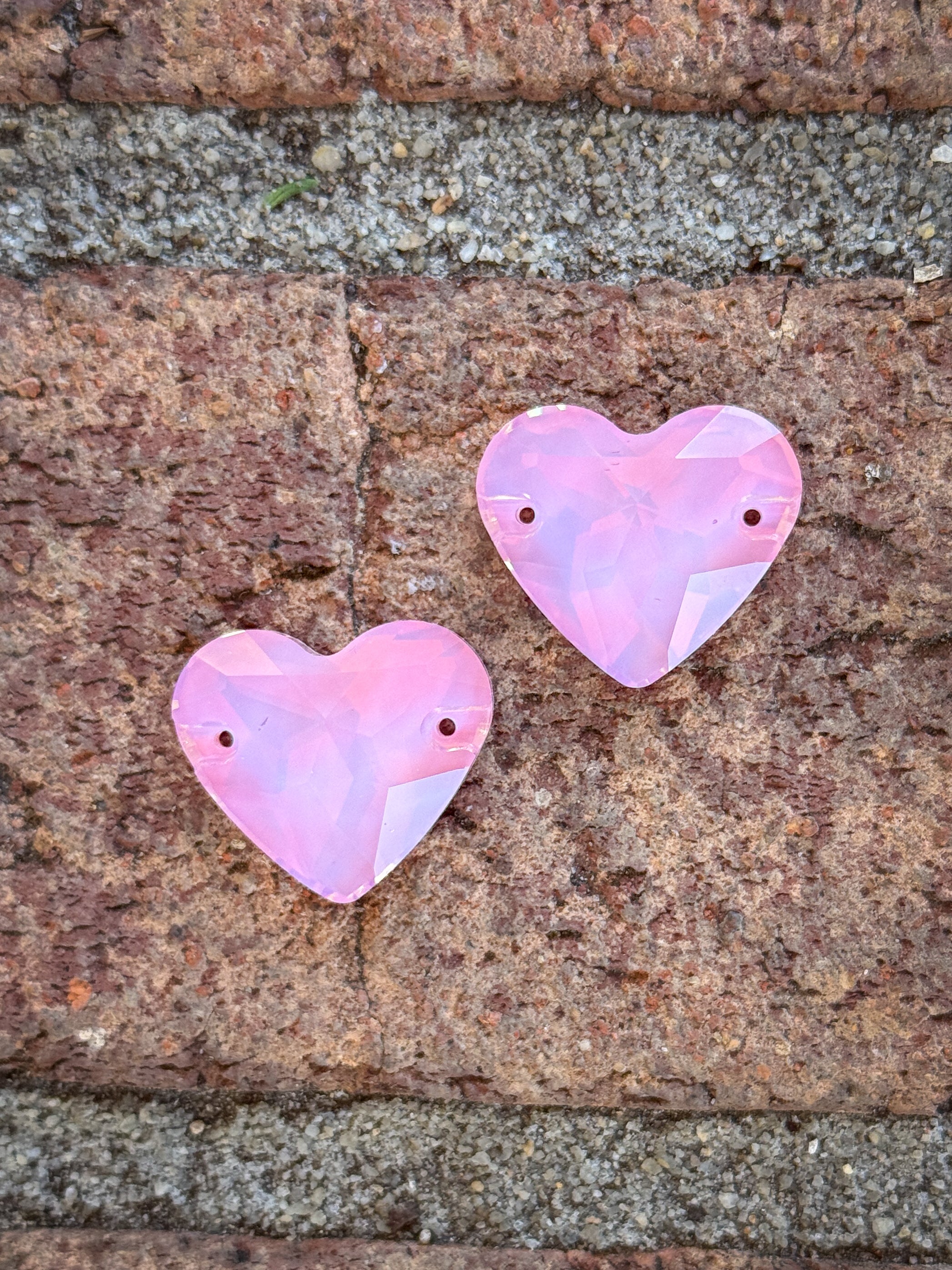 Rosaline Glass Crystal Heart: 20x23mm
