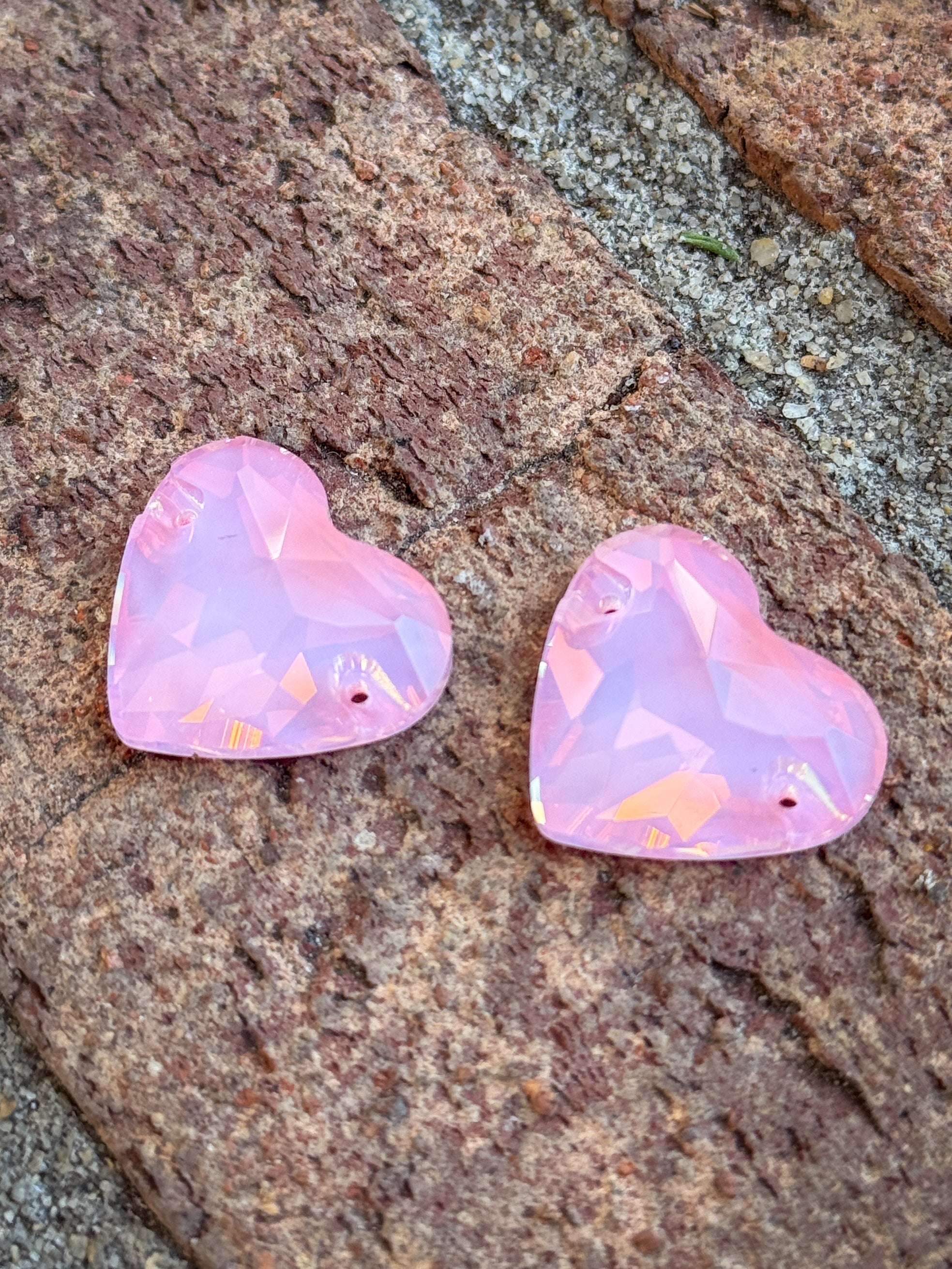 Rosaline Glass Crystal Heart: 20x23mm