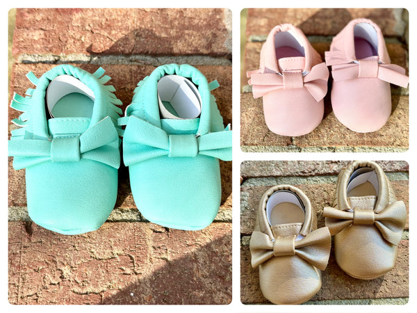 Baby Moccasins with Bow