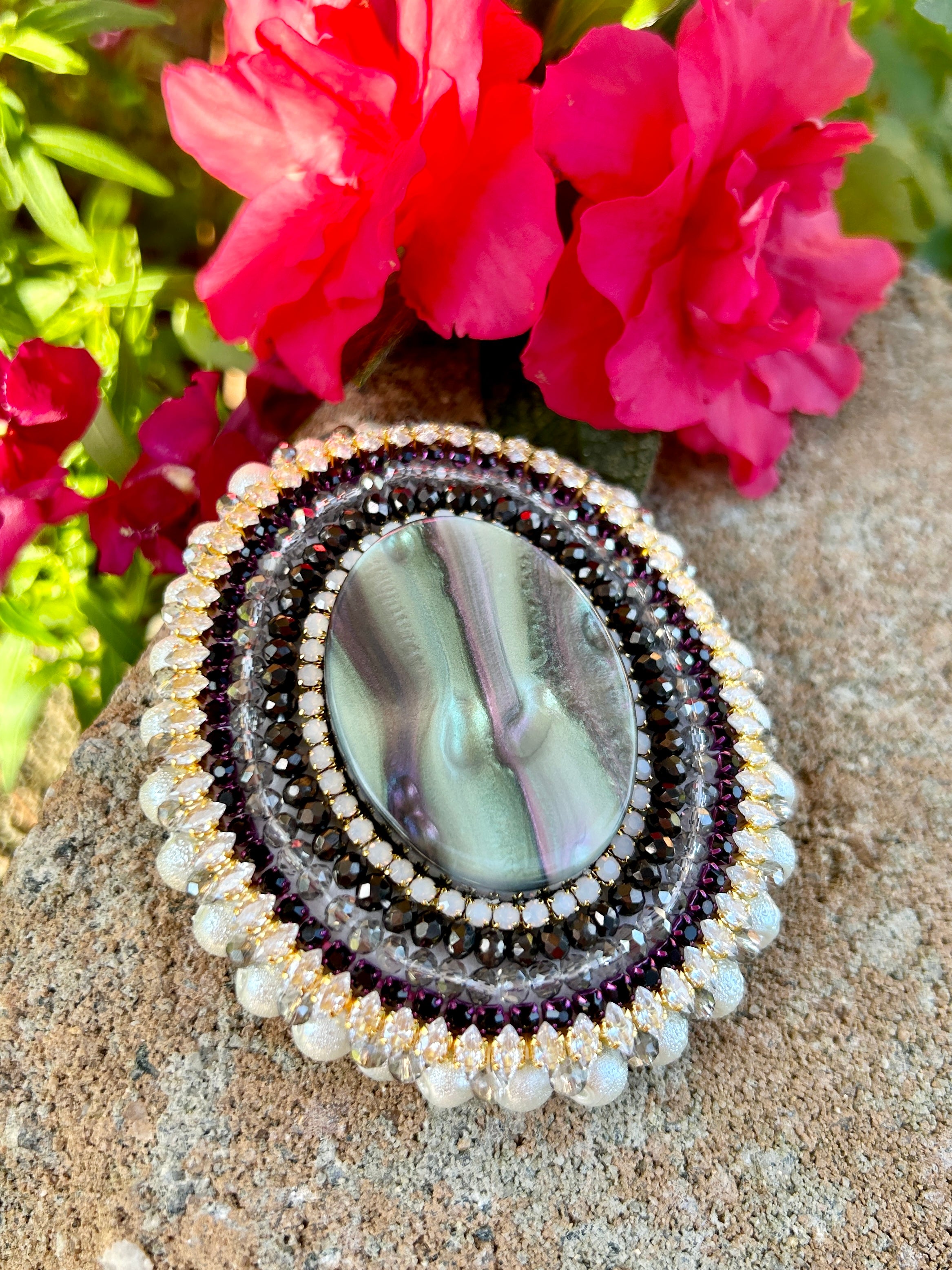 Iridescent Black & Purple Phone Grip or Badge Reel