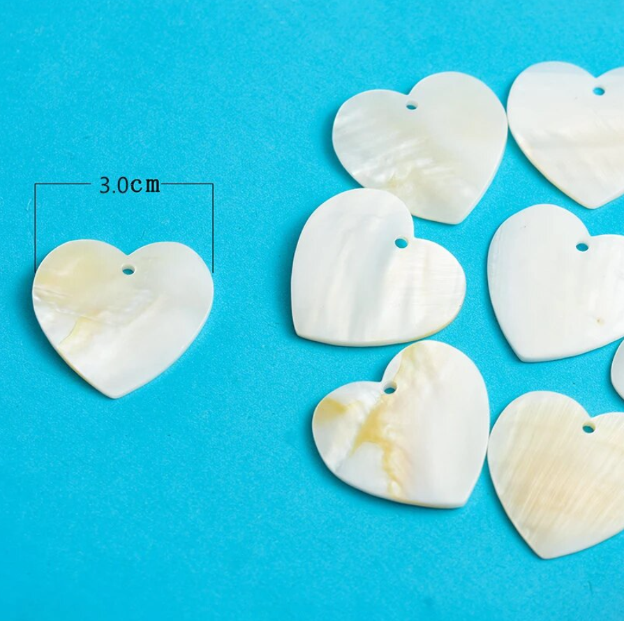 *PREORDER* Heart Shell Centerpieces 30x29mm: 25 Pairs