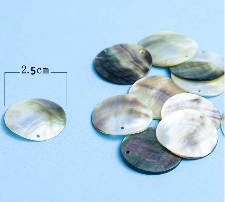 *PREORDER* Brown/Grey Shell Round Centerpieces 25mm: 25 Pairs