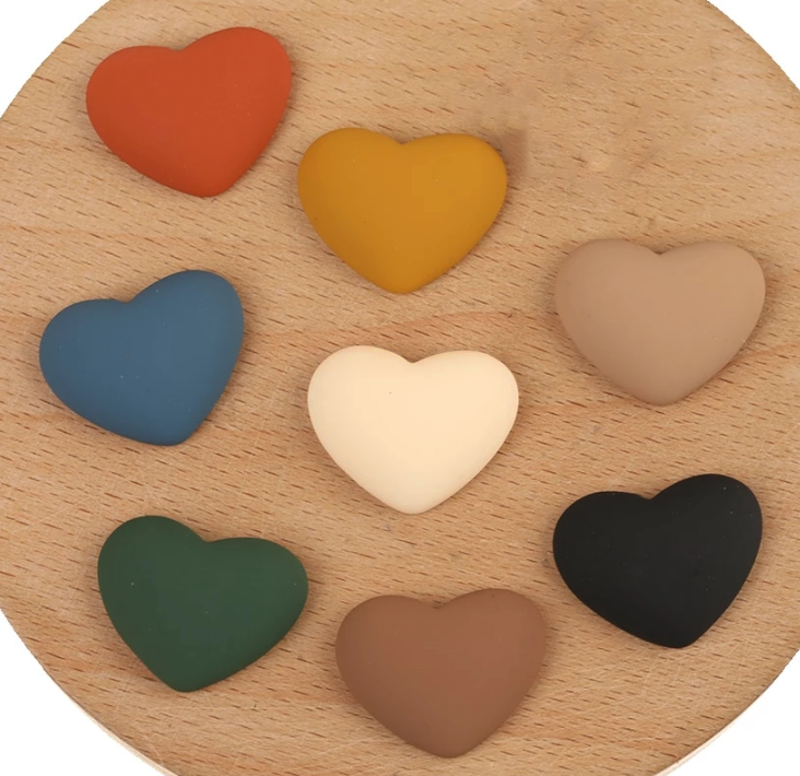 *PREORDER* 100 Pair Bulk Pack: Matte Heart Centerpieces