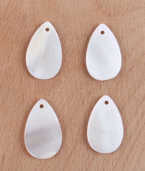 Preorder Shell teardrop Centerpieces 15x25mm: 50 Pairs