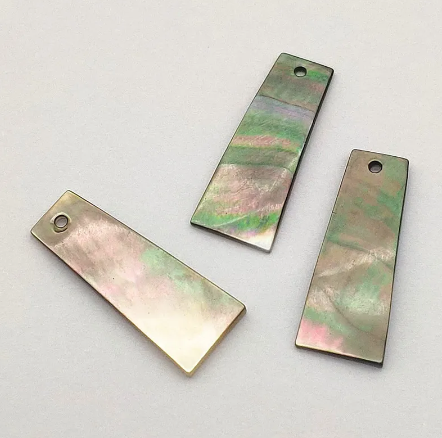 *PREORDER* Brown/Grey Shell Slabs 30x12mm: 25 Pairs