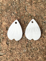 Preorder Carved Shell Petals 18x13mm:50 Pairs