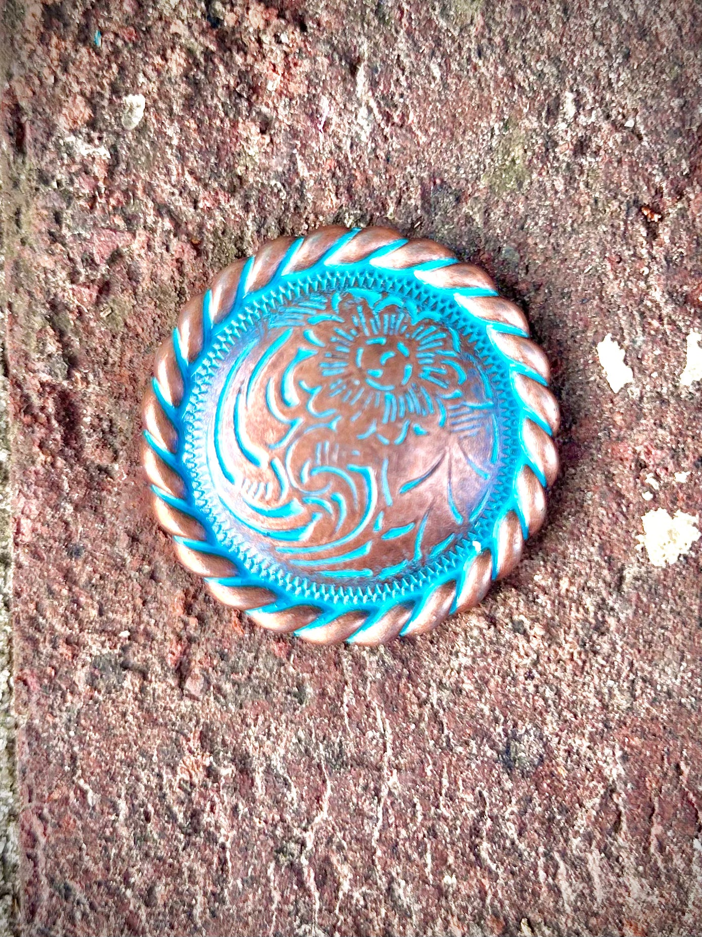 Round Patina Concho 1.25"