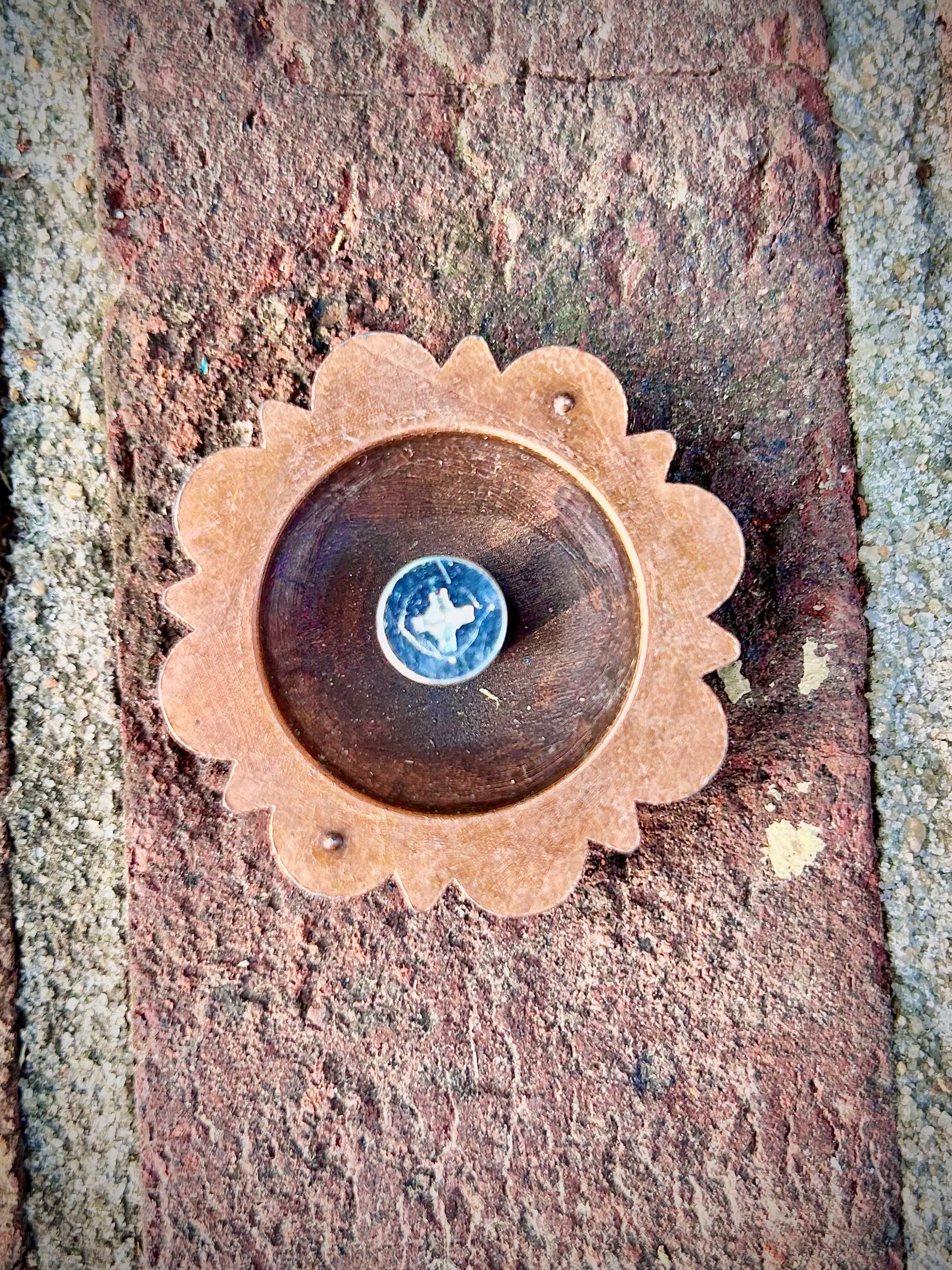 Round Patina Concho 43mm