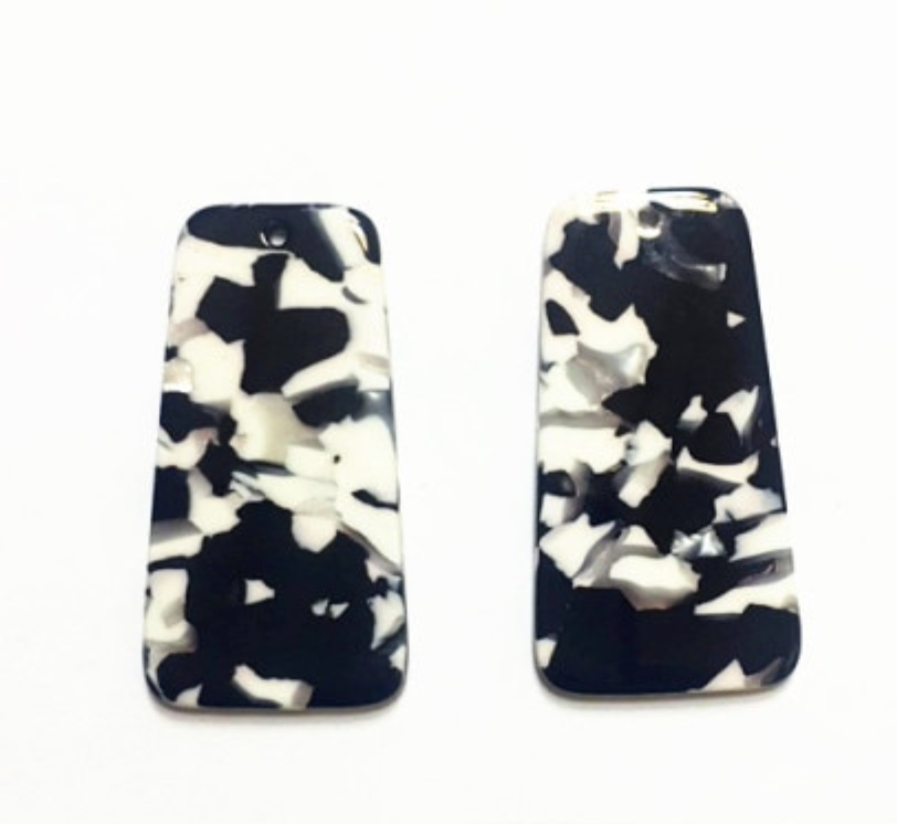 Short Black & White Slabs