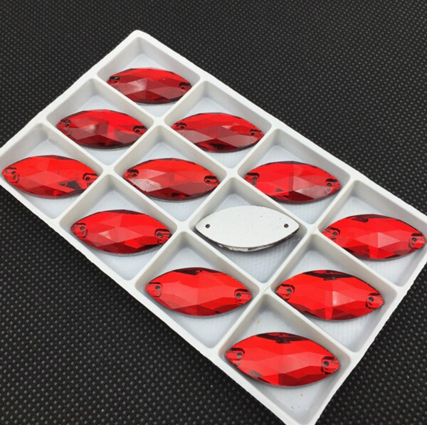 Glass Crystal Horseeyes: Siam Red 13x22mm