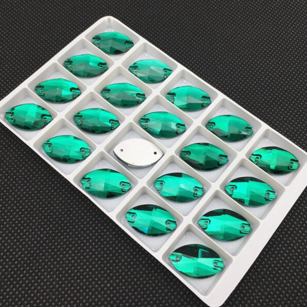 Glass Crystal Horseeyes: Green Zircon 13x22mm