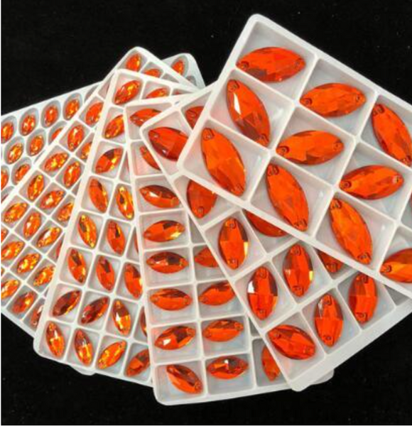 Glass Crystal Horseeyes: Orange Red 13x22mm